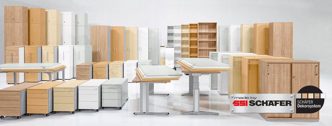 Büromöbel in unterschiedlichen Farben und Dekoren